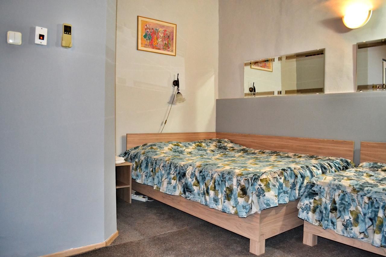 Гостевой дом Davidovi Relax Guest Rooms Варна-16