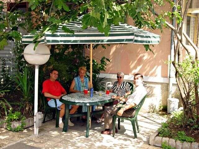 Гостевой дом Davidovi Relax Guest Rooms Варна-9